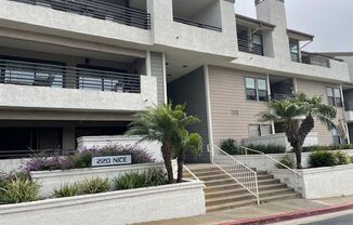 2 beds, 2 baths, $4,750, Unit # 207