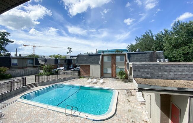2 beds, 1 bath, $1,200, Unit Unit J-22