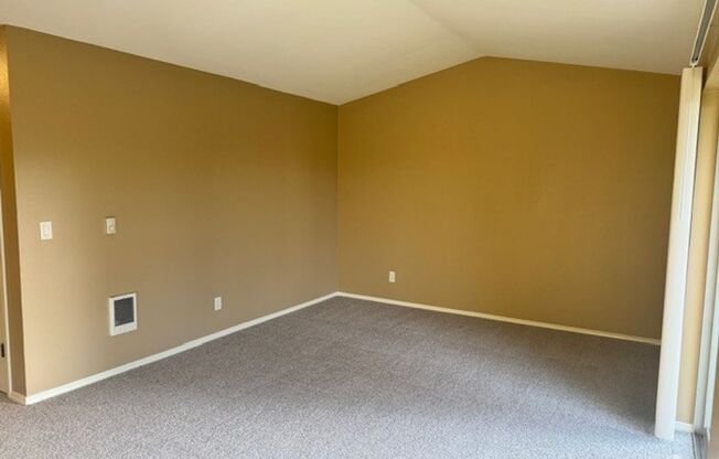 2 beds, 2 baths, 918 sqft, $1,495, Unit 4928-103