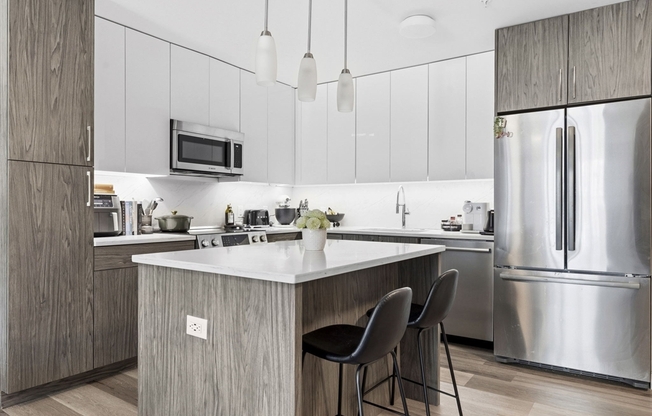 1 bed, 1.5 baths, 926 sqft, $3,975, Unit 309