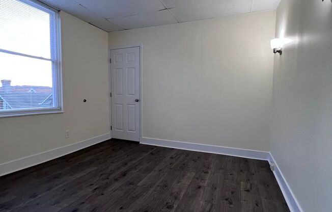 Updated 2BR Apartment Now Showing!
