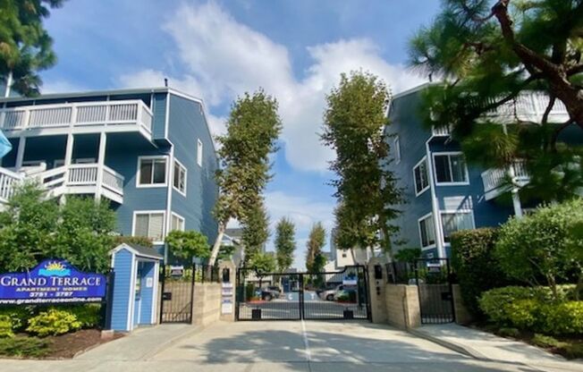 The Grand Terrace Apartments