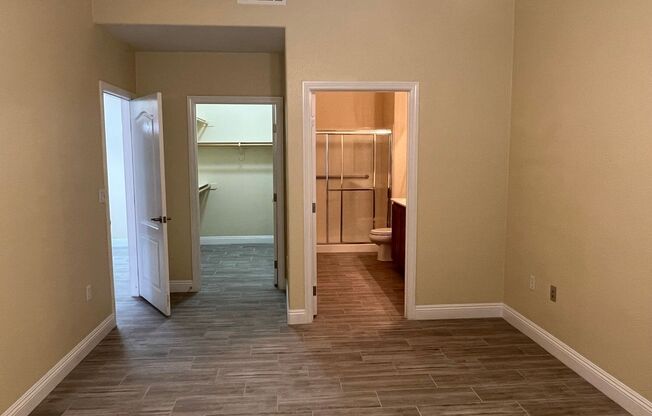 3 beds, 2 baths, $1,595