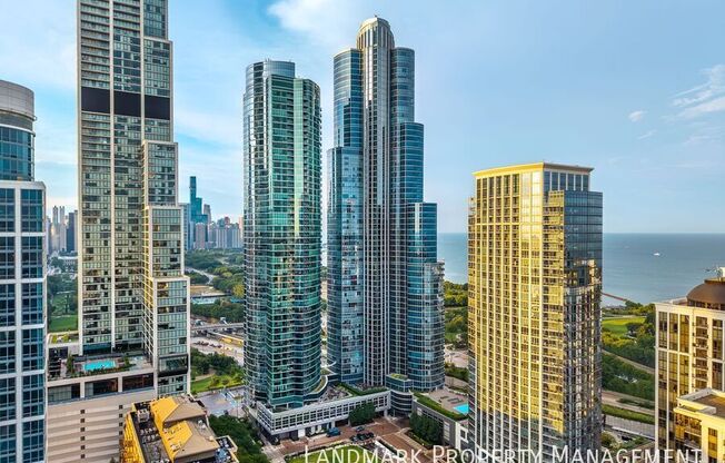 1201 S Prairie Ave