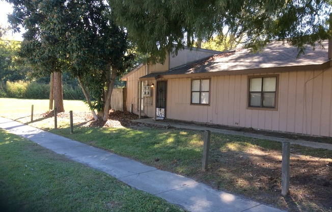 G1 8656 GSRI AVE.