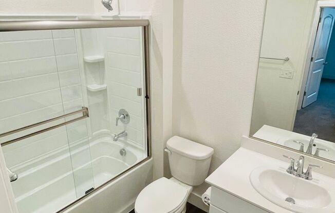 2 beds, 2 baths, $2,395, Unit # 28101