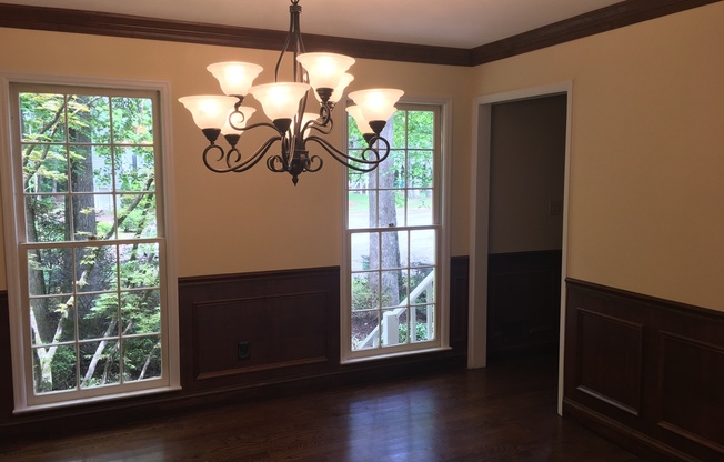 Beautiful Colonial-Style Home on Quiet Cul-de-Sac with Basement & Private Backyard!