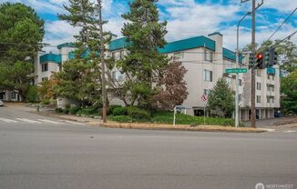 Spacious 1-Bedroom Rental with Parking