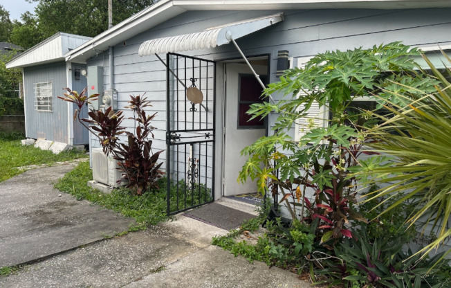 814 E 126 AVE