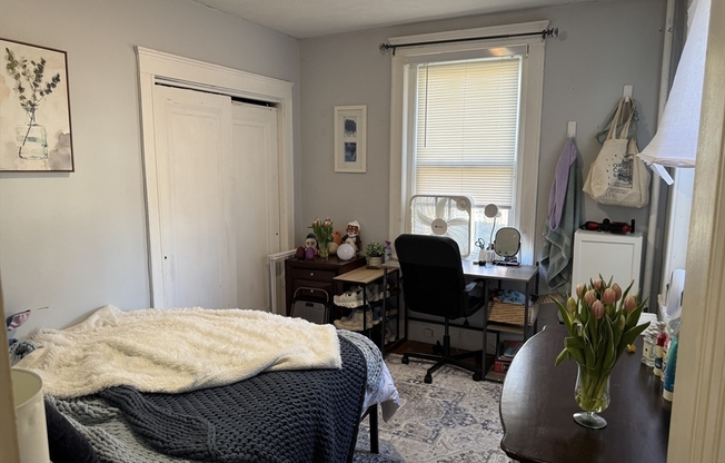 2039 Commonwealth Ave.