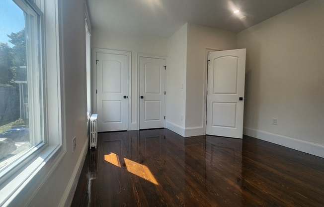 2 beds, 1 bath, 1,700 sqft, $3,000, Unit 2