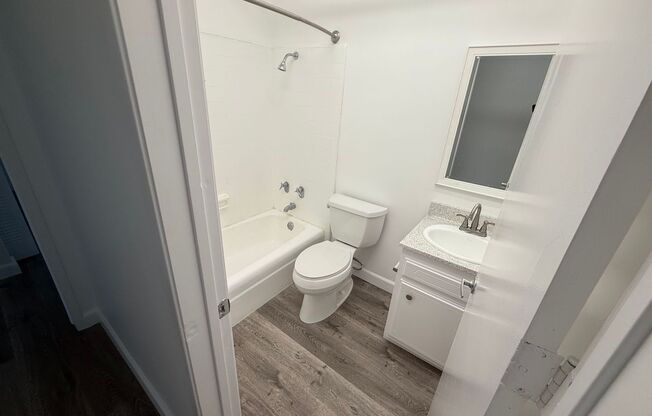 13801_FRONT STREET
