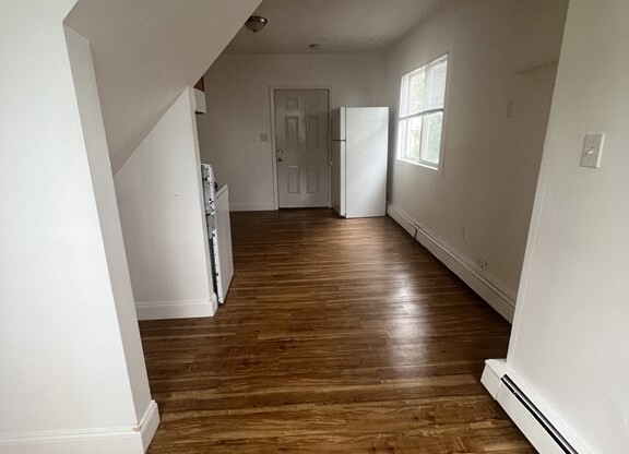 136 WALNUT AVE