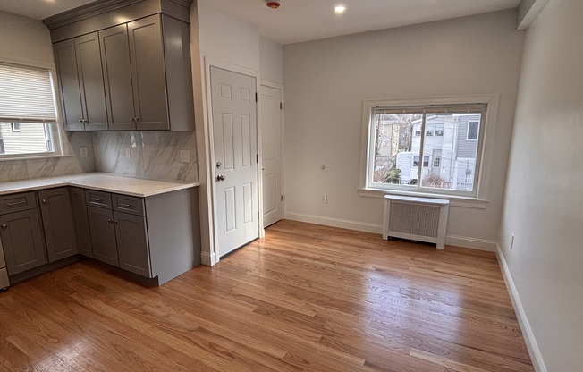 4 beds, 2 baths, 1,700 sqft, $4,900, Unit 1