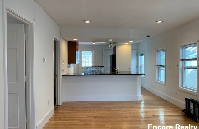 6 Bowdoin Park
