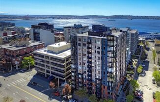 2bd/2ba Seattle Condo