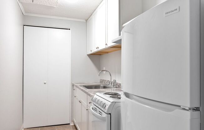 SUMMER REDUCED RENT - Independence Village