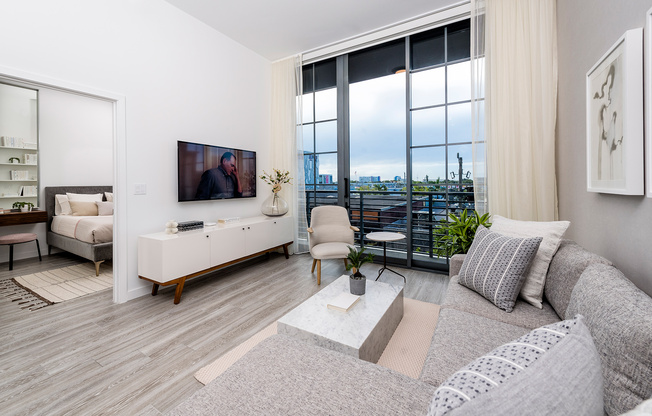 240 NW 25th Street