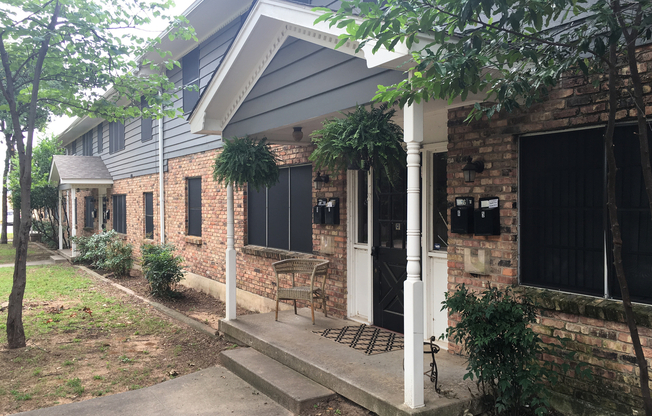 55555Palmwood Place
