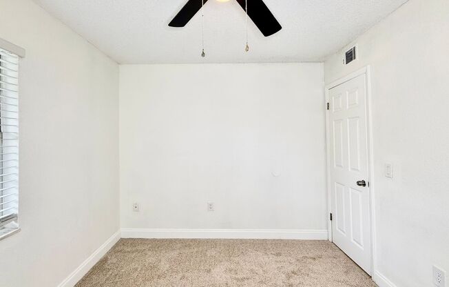 2 beds, 1 bath, 740 sqft, $1,575