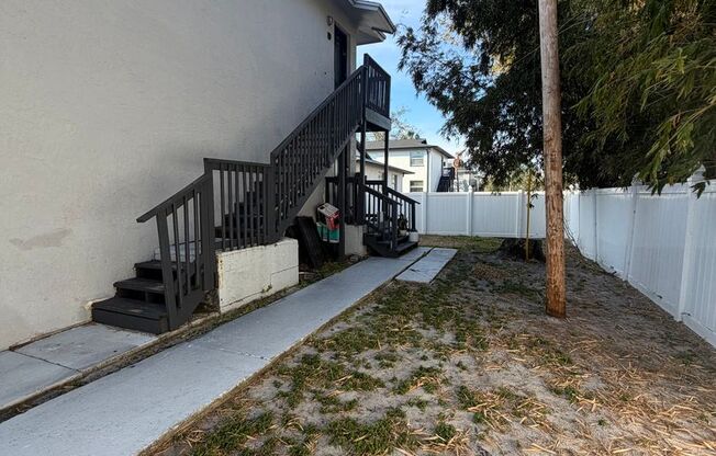 7106 - 7108 S Kissimme St.