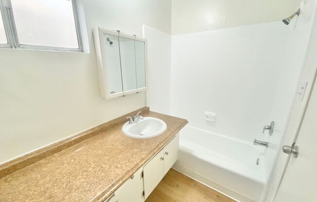 1 bed, 1 bath, 500 sqft, $1,695, Unit 106