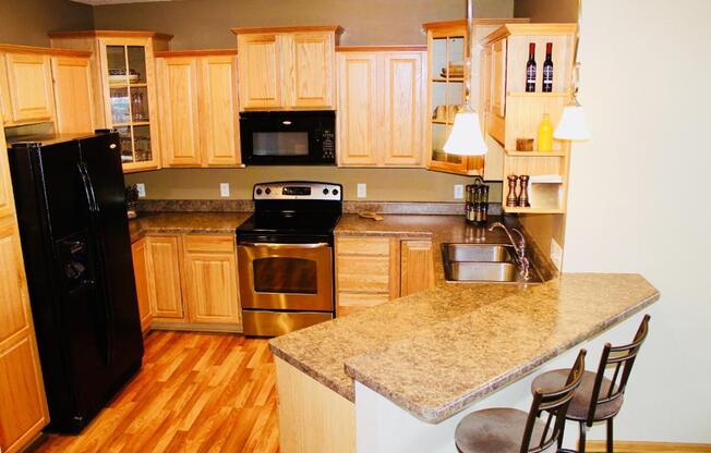 3Bed*2.5Bath plus loft*1767SqFt. Great Amenities! Avail Aug 1