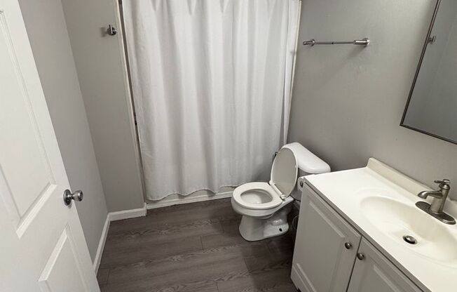 1 bed, 1 bath, $925, Unit 1726-01