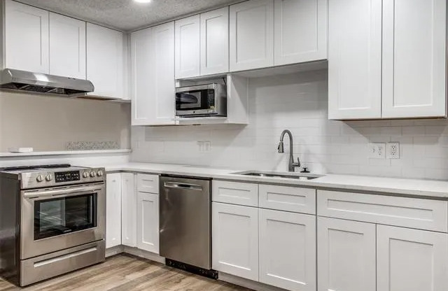 1819 NEST PL