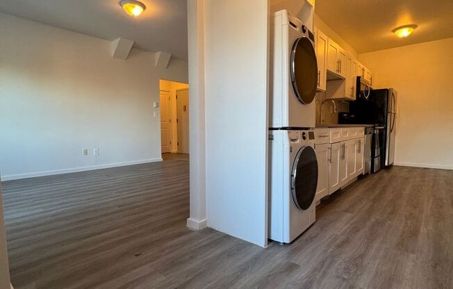 1 bed, 1 bath, $1,095, Unit 2N