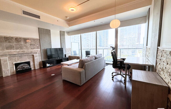 1 bed, 1 bath, 840 sqft, $2,600, Unit 910