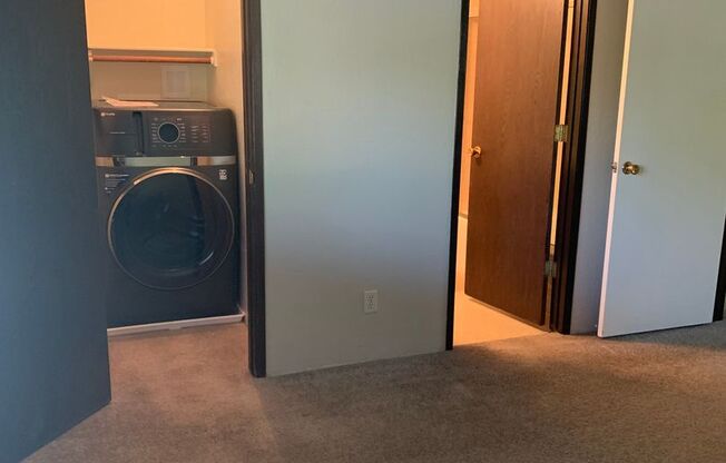 1 bed, 1 bath, 550 sqft, $1,250, Unit 6