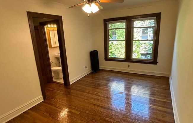 Studio, 1 bath, 450 sqft, $1,665, Unit 520-C2