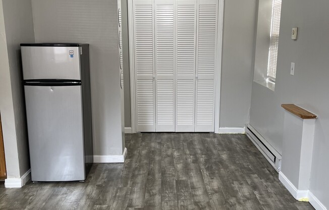 Studio, 1 bath, $2,200, Unit 3