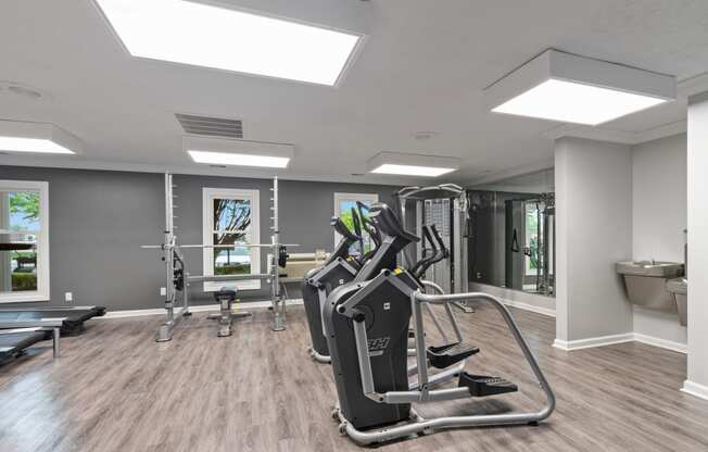 apartments for rent with fitness center and gym in Castleton, IN