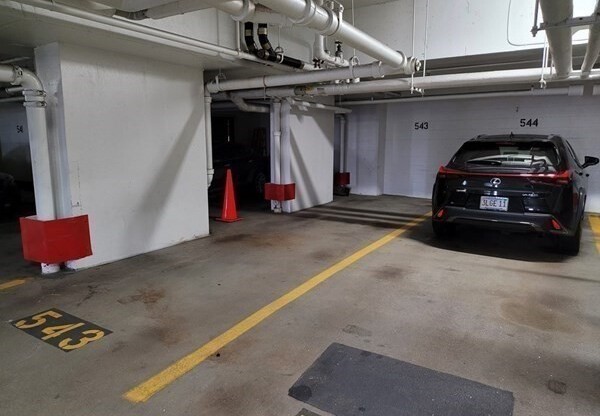 Studio, $450, Unit PKNG-UL543