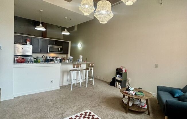 1 bed, 1 bath, 600 sqft, $1,599, Unit 413