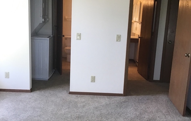 2 beds, 1 bath, 965 sqft, $1,750, Unit 7617CH