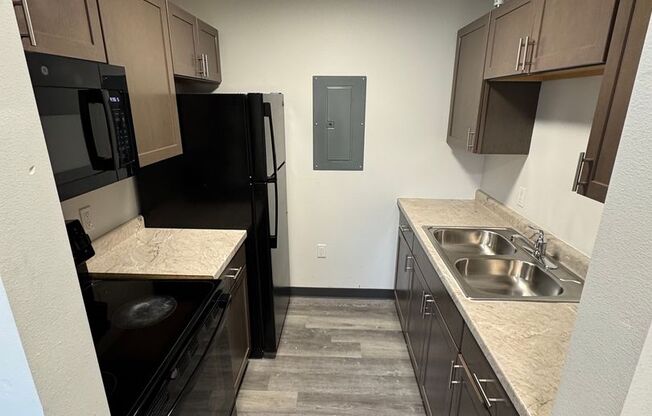 1 bed, 1 bath, 625 sqft, $775, Unit 3709 S2