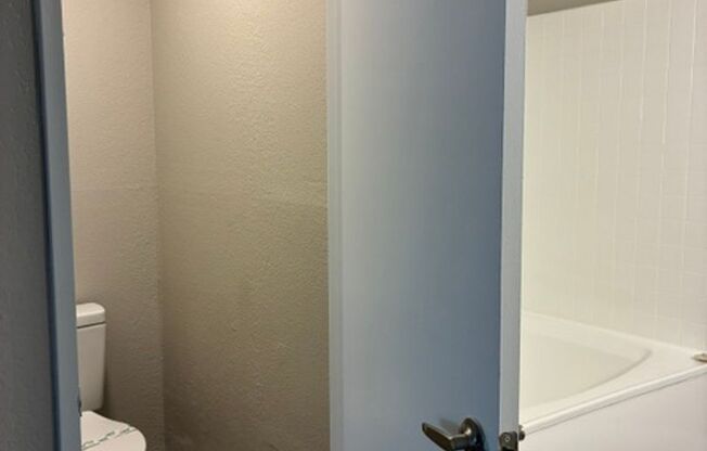 2 beds, 2 baths, 1,085 sqft, $1,450, Unit CA 1330-120