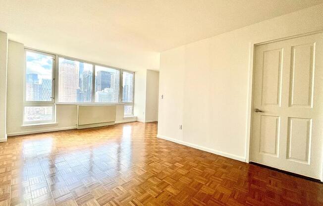 350 W 43rd St, New York NY