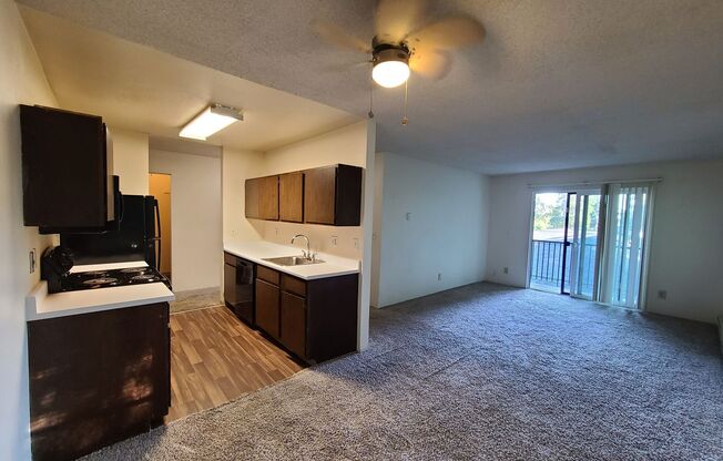 2 beds, 1 bath, 850 sqft, $1,900, Unit 317