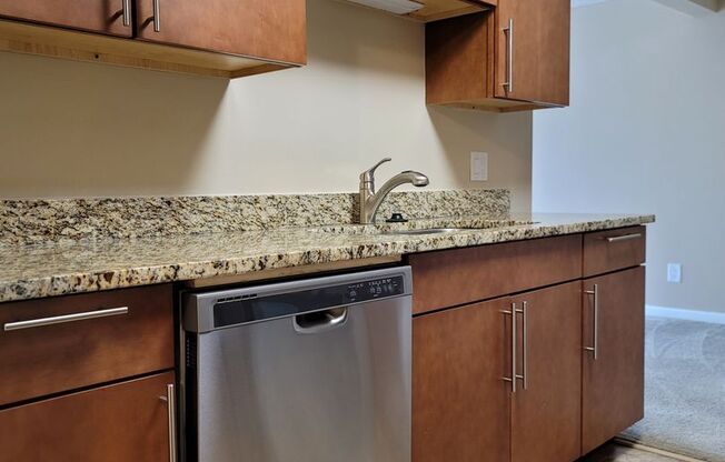 1 bed, 1 bath, 750 sqft, $1,012, Unit 303
