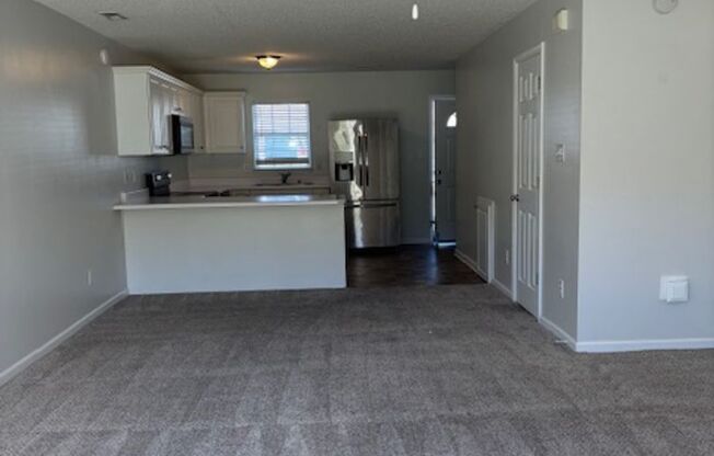 2 beds, 2 baths, $1,350