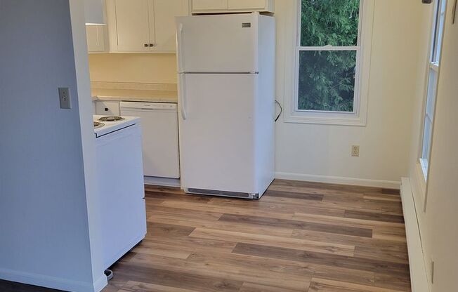 2 beds, 1 bath, 850 sqft, $950, Unit 2625B