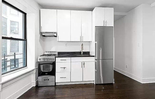 1392 MADISON AVE