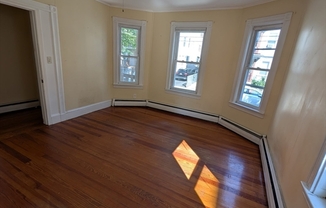 24 MONTFERN AVE