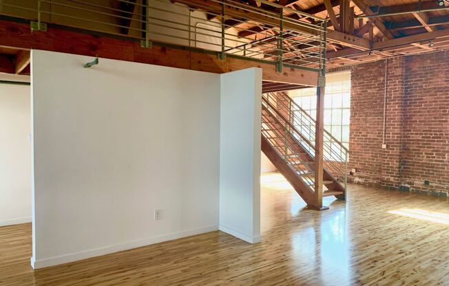1 bed, 1 bath, 900 sqft, $3,950, Unit 2121 B216