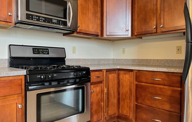 2 beds, 1 bath, 897 sqft, $1,495, Unit 317