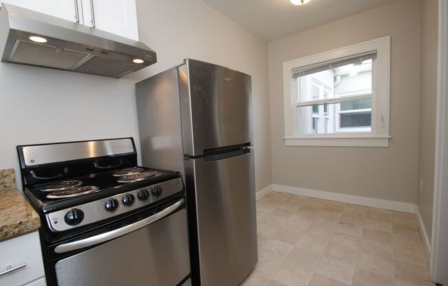 1 bed, 1 bath, 620 sqft, $1,725, Unit 304